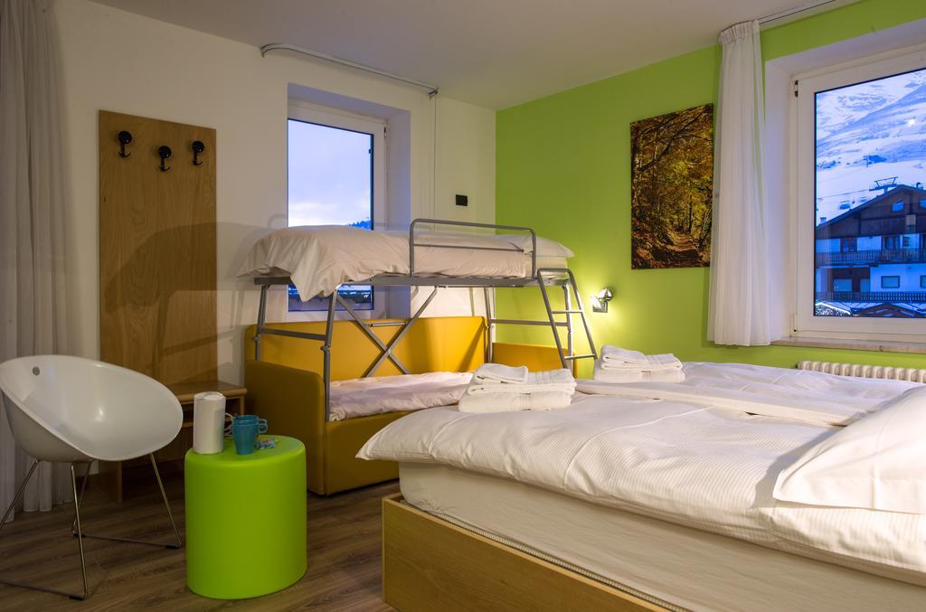Alpencolor Hotel Tonale Passo del Tonale Exterior photo